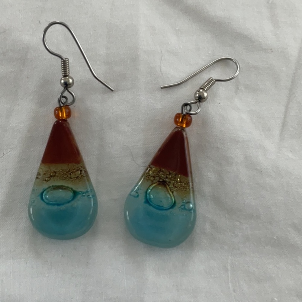 New beautiful drop earrings